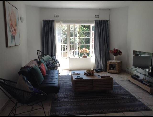 2 BEDROOM TOWNHOUSE FOR SALE IN SANDTON CBD